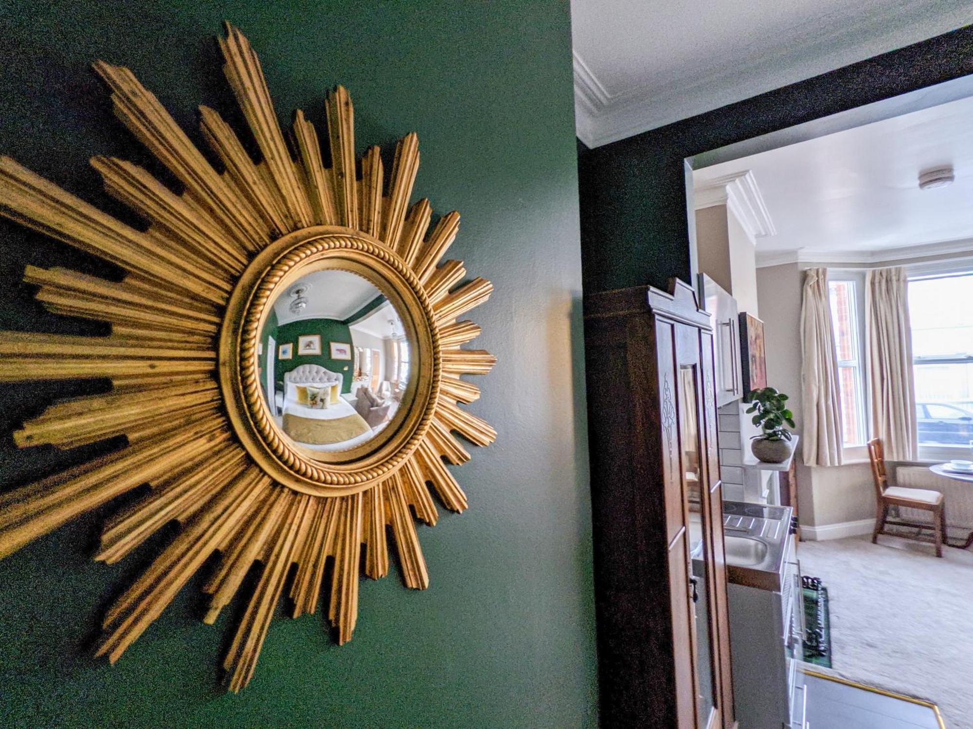 Deco Studio: King Bed, Kitchenette, Stylish & Comfortable ブライトン エクステリア 写真